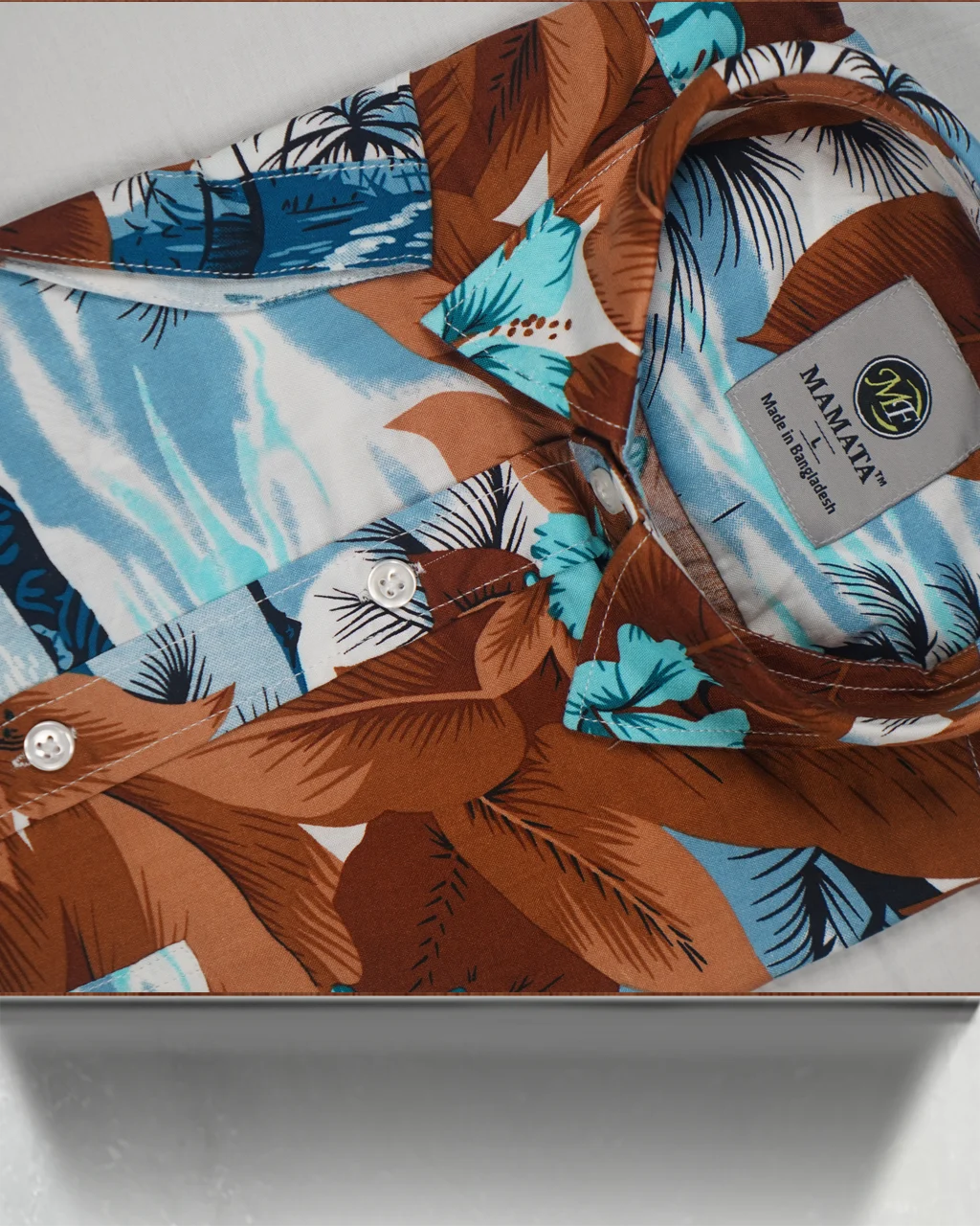 Bring the vacation vibe wherever you go with this stunning stylish dark-toned Hawaiian print half-sleeve shirt