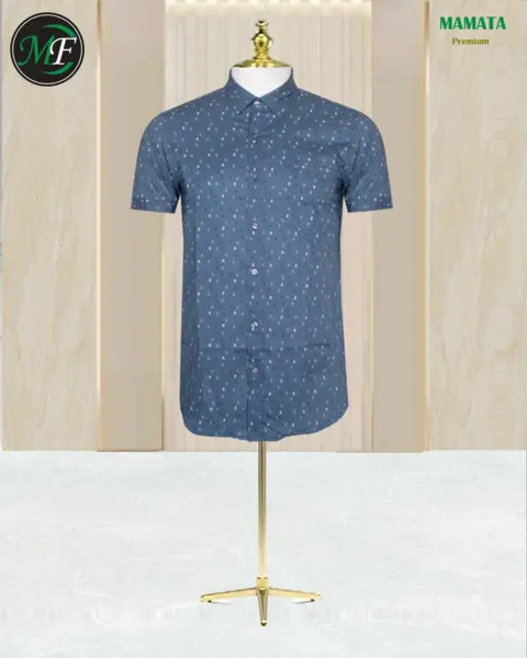Men's blue short-sleeve button-up shirt