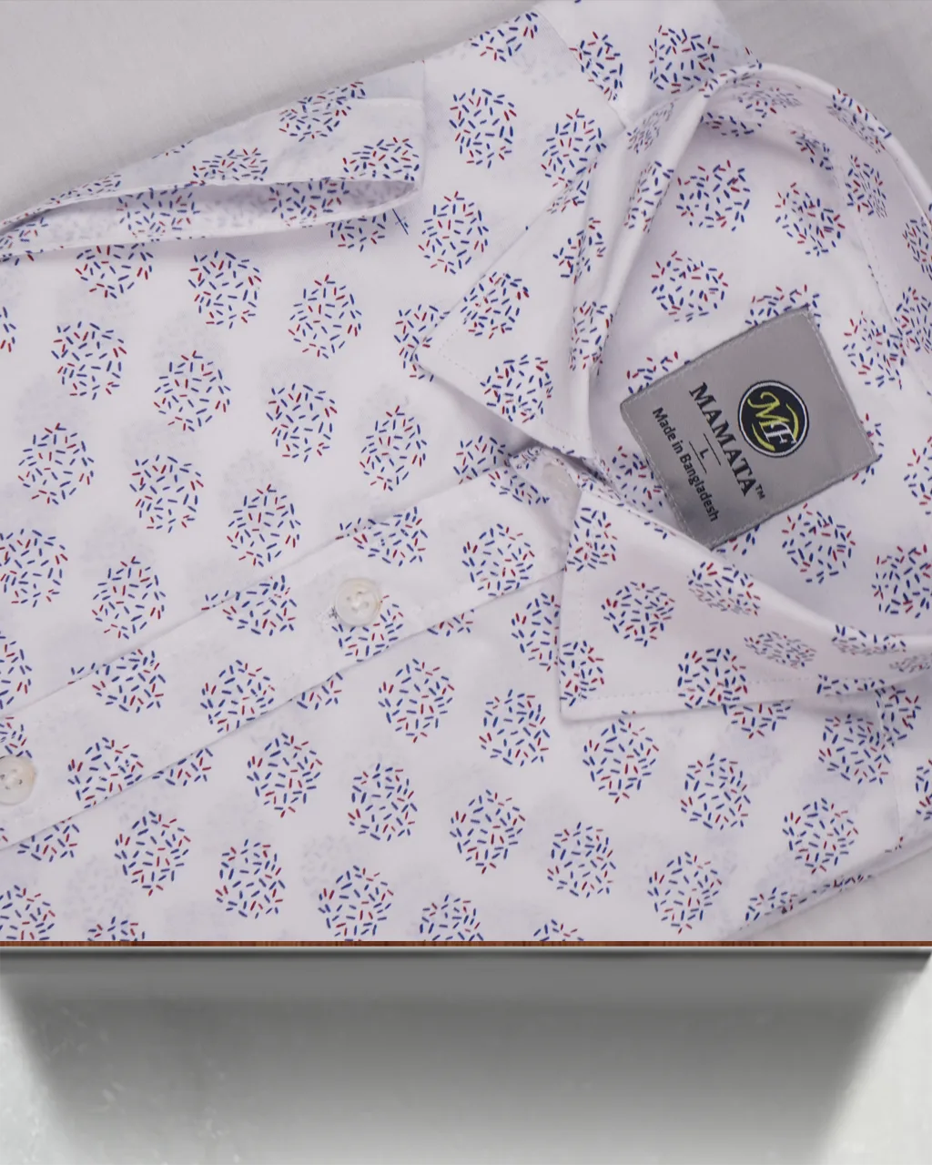 Men's light gray short-sleeve button-up shirt